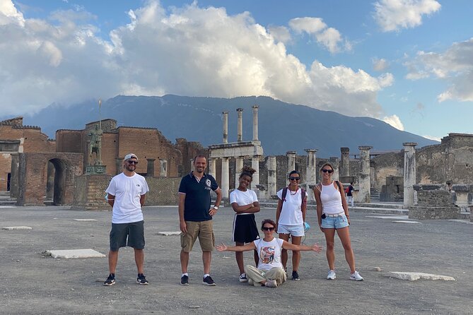 2 Hours Pompeii Group Tour With Archaeologist Guide and Skip the Line - Main Attractions Covered