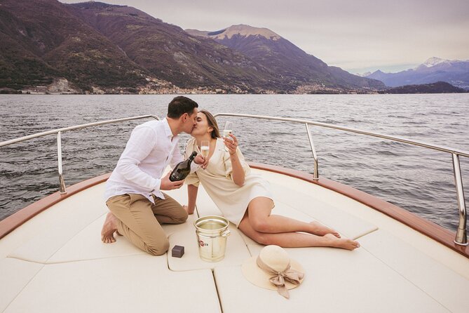 2 Hours Private Boat Tour in the Best Area of Como Lake - Worth The Stay