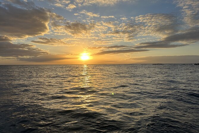 2 Hours Private Luxury Sunset Cruise in Tenerife - Capturing the Sunset Moment