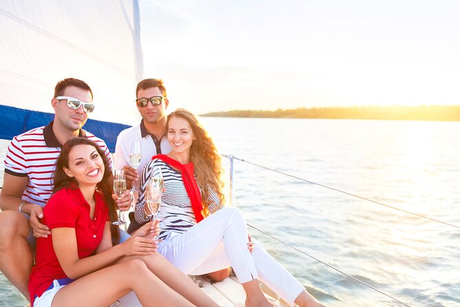 2 Hours - Private Sunset Sail Along Historic Bay Front - Ideal for Groups, Families, and Couples