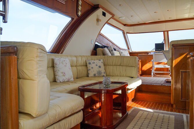 2 Hours Private Yacht Cruise on Bosphorus - Cruise Itinerary