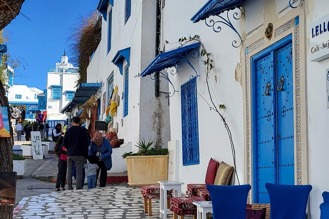 2 Hours Shared Walking Tour of Sidi Bou Said - Participant Requirements