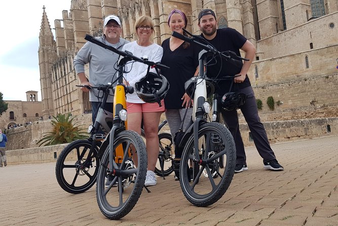 2 Hours Sightseeing E-Bike Tour in Palma De Mallorca - Customer Reviews and Ratings