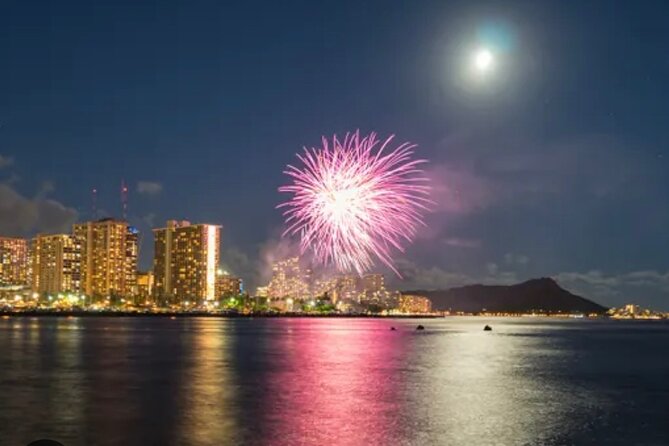 2 Hours Small Group Fireworks Night in Waikiki - Key Points