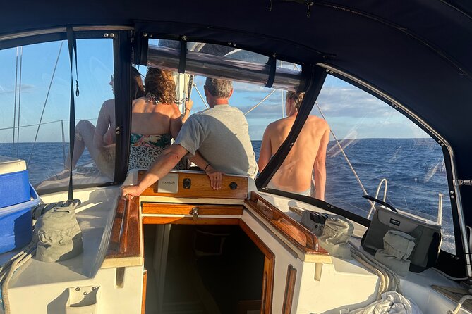 2 Hours Small Group Fireworks Night in Waikiki - Highlights and Expectations