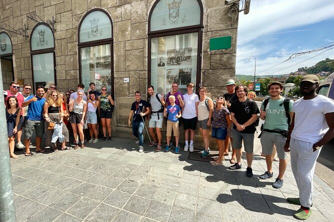 2 Hours Small Group Old Town of Sarajevo Walking Tour With Local Tour Guide - Meeting Point and Pickup Information