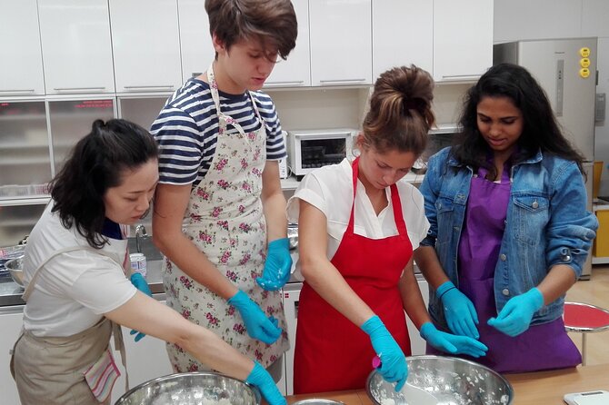 2 Hours Sushi Class - Pricing and Group Size Variations