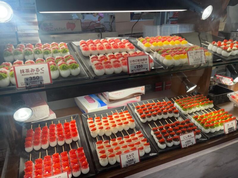 2 Hours Sweets and Palm Reading Tour in Asakusa - Palm Reading