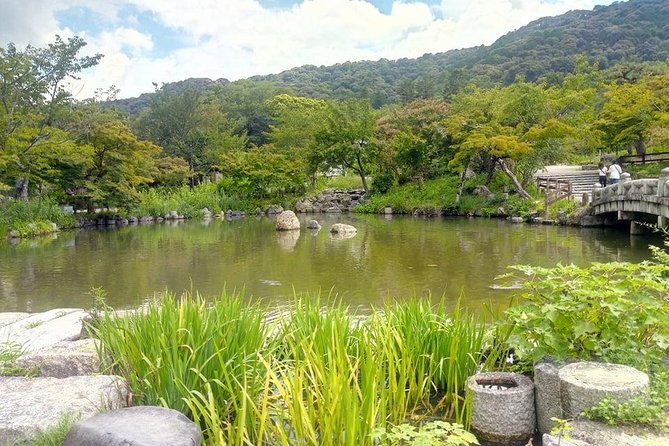 2 Hours Tour in Historic Gion: Geisha Spotting Area Tour - Whats Included