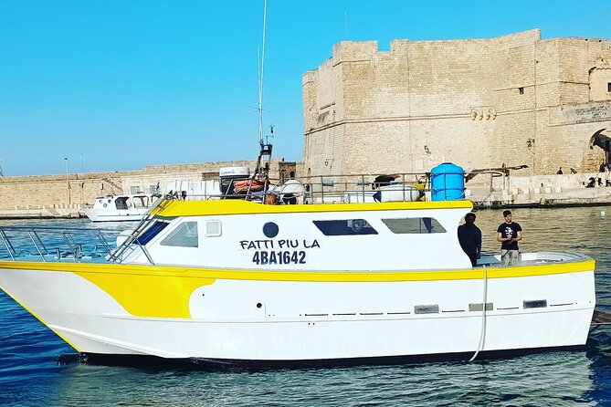 2 Hours Tour on Boat to Polignano a Mare - Inclusions and Offerings