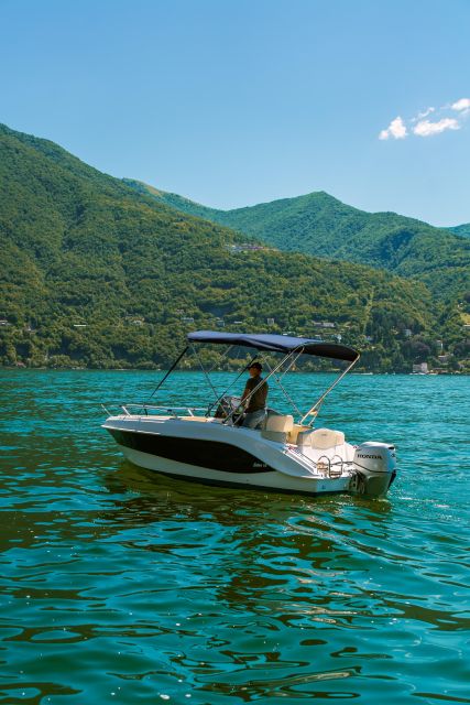 2 Hours Tour on Lake Como - Included Amenities