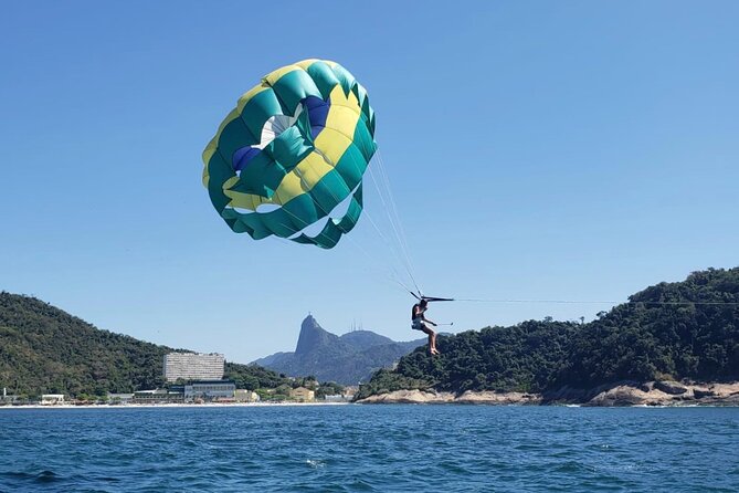 2 Hours Tour With Parasailing in Rio De Janeiro - Meeting Location and Duration