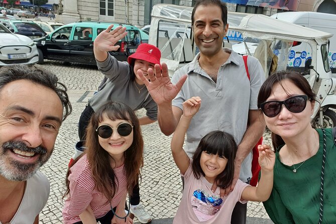 2 Hours Tuk Tuk Tour - 7 Hills Adventure in Lisboa - Discovering Hidden Gems and Viewpoints