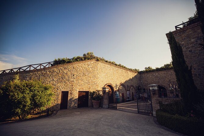 2 Hours Visit and Wine Tasting With Tastings in Val DORCIA - Venue and Accessibility