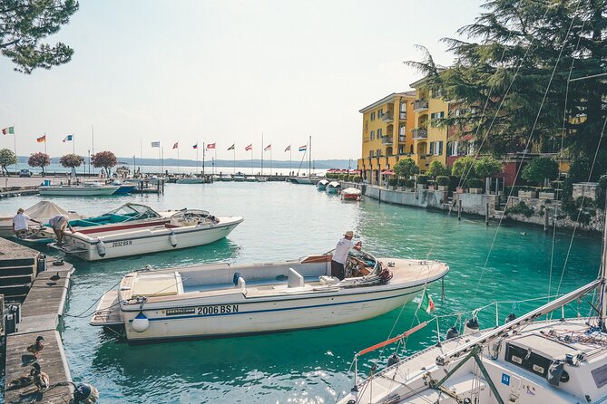 2 Hours Walking and Boat Tour in Sirmione Highlights - Accessibility and Conditions