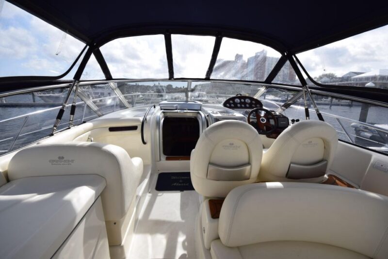 2 HOURS Yacht in Miami for Up to 12 People - Key Points