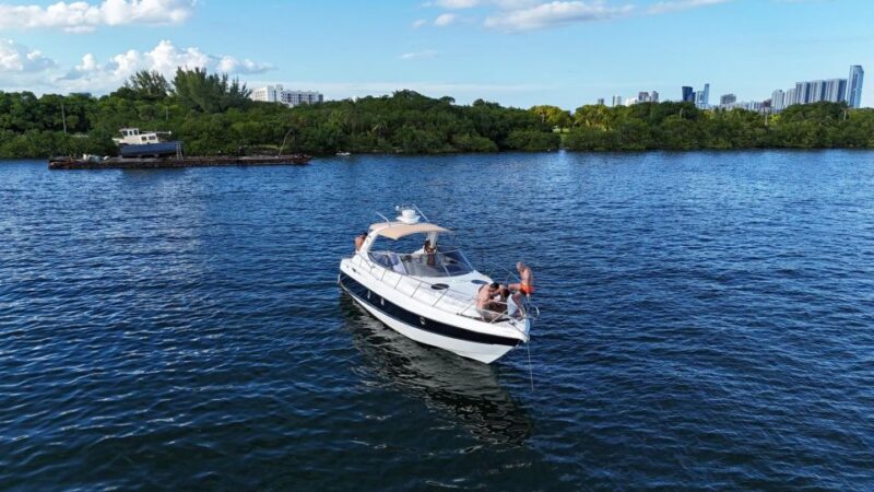 2 HOURS Yacht in Miami for Up to 12 People - Booking Information