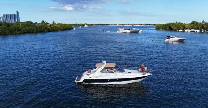 2 HOURS Yacht in Miami for Up to 12 People - Weather Policies