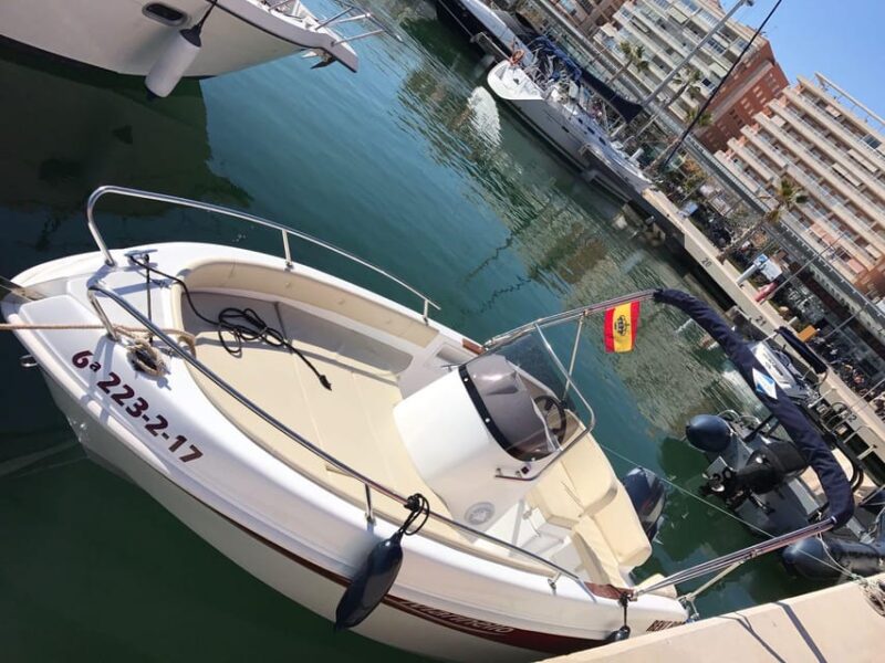 2 House Rental Boat in Santa Pola (Alicante) - Booking Information