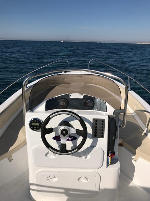 2 House Rental Boat in Santa Pola (Alicante) - Frequently Asked Questions