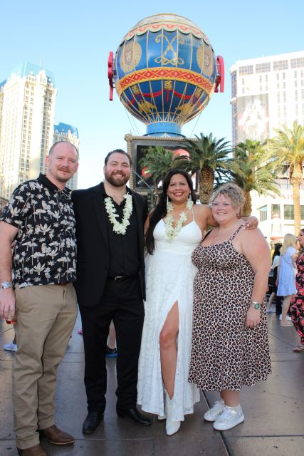 2-Hr Strip Walking Tour With Photos, Champagne & Souvenirs - Tour Duration
