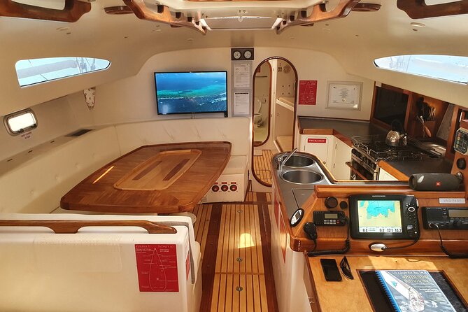 2-Night Whitsunday Sailing Adventure: Eureka - Meeting and Pickup Logistics