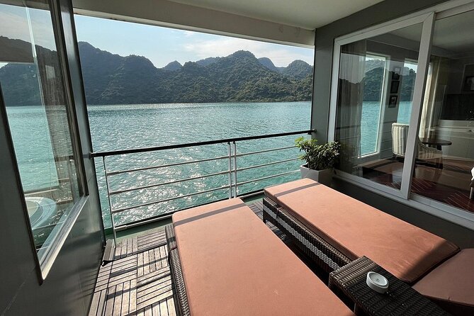2 Nights Exploring Halong and Lan Ha Bay With Round Trip Transfer - Group Size