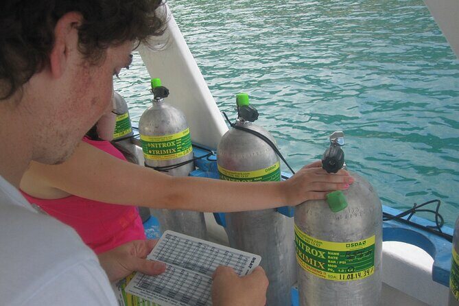 2 Tank Boat Dives for Certified Divers - What to Expect on Your Acapulco Dive Experience