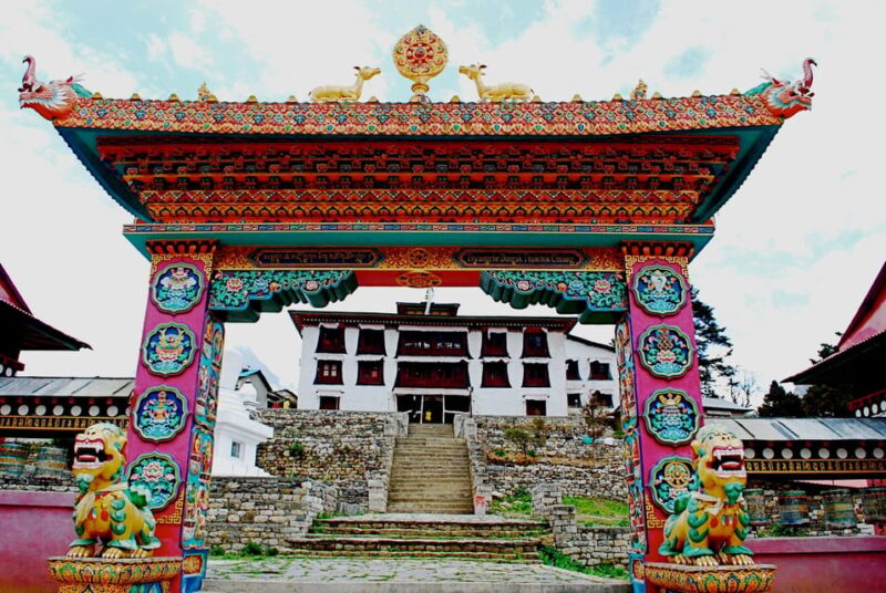 2 Weeks Buddhist Monastery Retreats in Tengboche Nepal - Experience Highlights