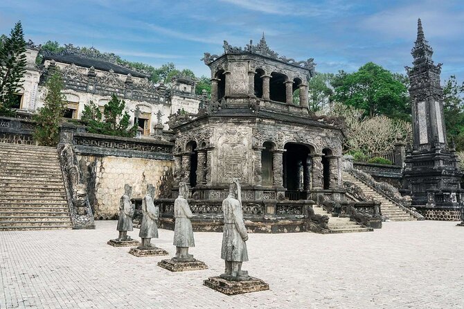 20-Day Vietnam Itinerary | Discovery and Beach Relaxation - Meeting and Pickup