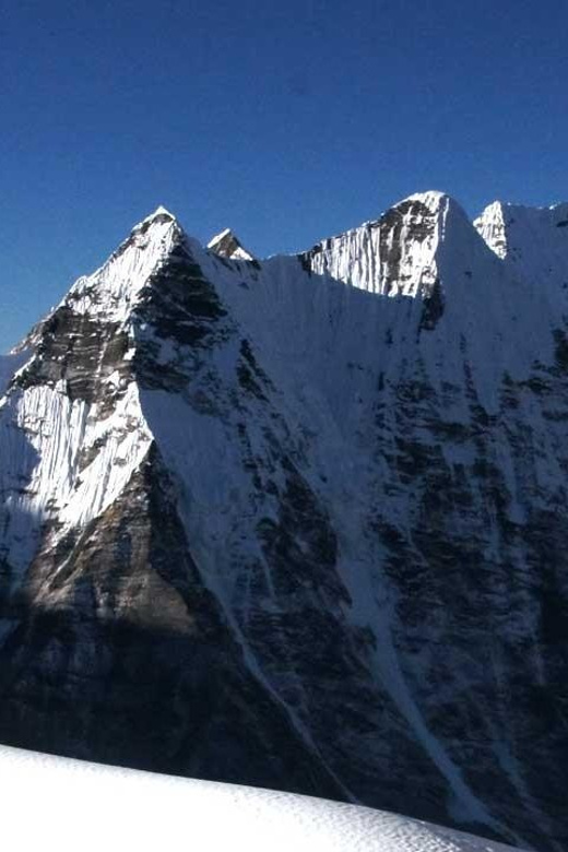 21 Days Island Peak Climbing With EBC Trek - Conquering Island Peak