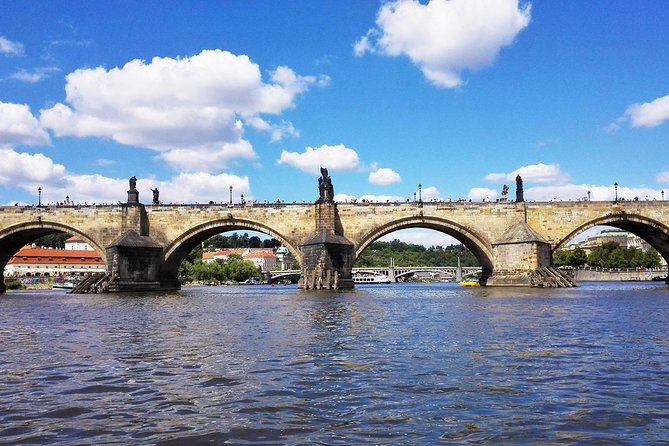 2:5-Hour Walking Tour of Old Town Prague With Boat Ride - Reviews and Ratings