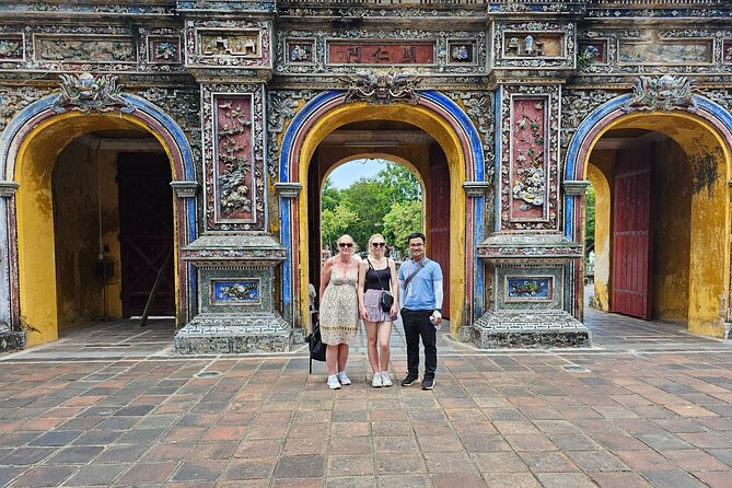 2,5 Hours Walking Tour Inside Hue Imperial City - Booking and Confirmation