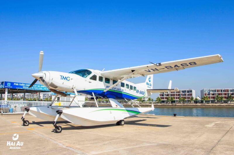 25 Minutes Sightseeing Flight in Halong Bay by Seaplane - Seaplane Specifications and Capacity