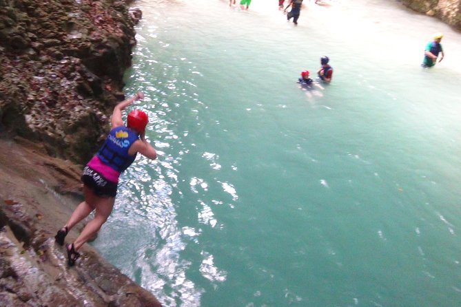 27 Waterfalls for Cruise Ship Passengers / Amber Cove & Taino Bay - Hiking Requirements