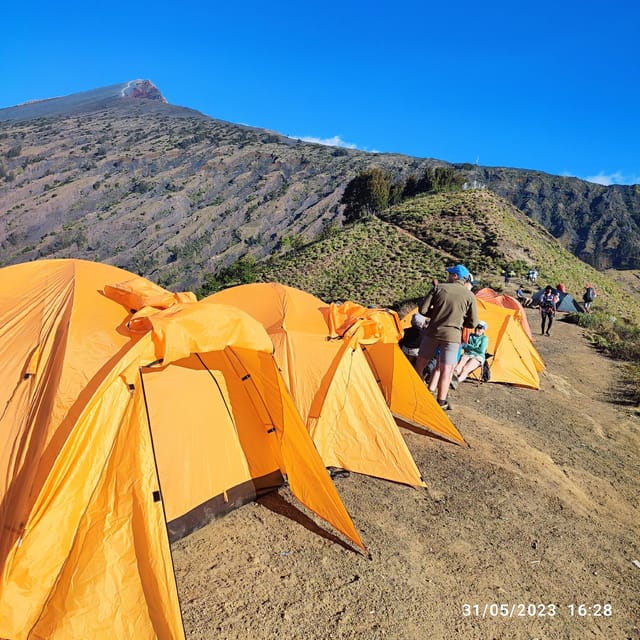 2D-1N Hiking Crater Rim Senaru Campsite - Languages Offered