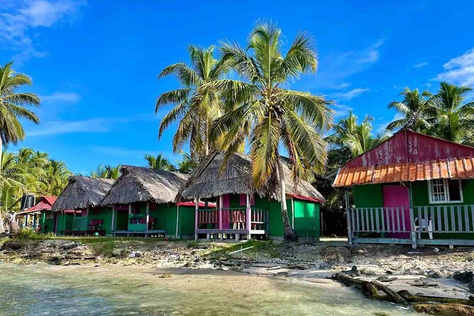2D/1N Oceanfront Cabin, Private Bath in San Blas INCLUDING Day Tour + Meals - Transportation Details