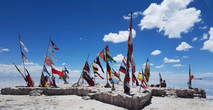 2D Private Tour Uyuni Salt Flats and Tunupa Volcano-Lunch - Dinner and Stargazing