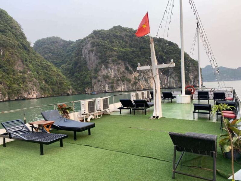 2D1N Boat Tour : Lan Ha Bay - Ha Long Bay - Contact and Meeting Point