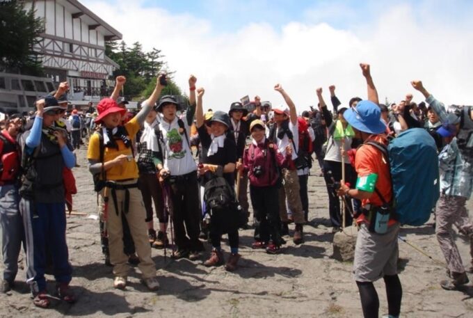 2D1N Climb Mt.Fuji With English-Speaking Guide - Optional Summit Tour