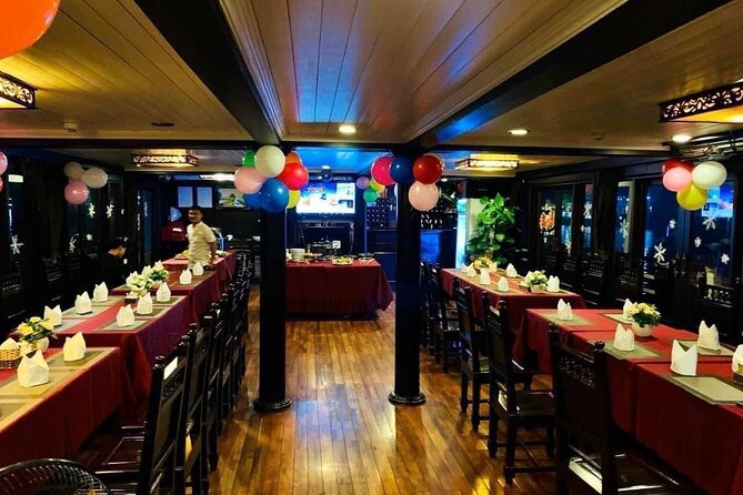 2D1N Halong Bay on Luxury Le Journey Cruise: SQUID FISHING, KAYAK, MEALS - Kayaking Adventure