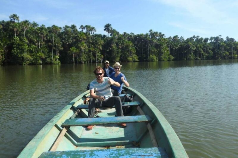 2DAY|| Macaw Clay Lick: Natural Spectacle in the Amazon - Wildlife Experience