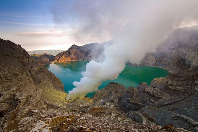 2Days - Bromo Sunrise Ijen Adventure via Malang - Ijen Crater Hike