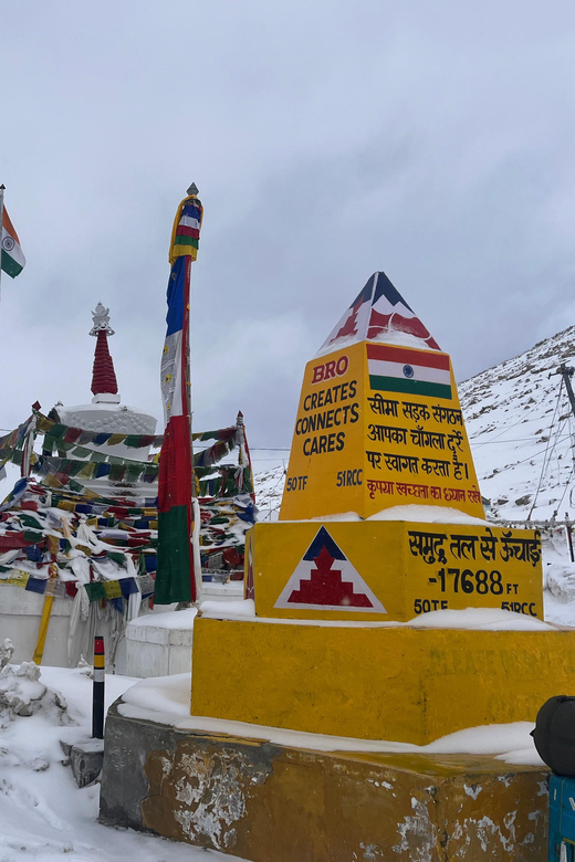 2DAYS Pangong Tso Overnight Back via Shay-Thicksey-Hemis - Discover the Wonders of Ladakh