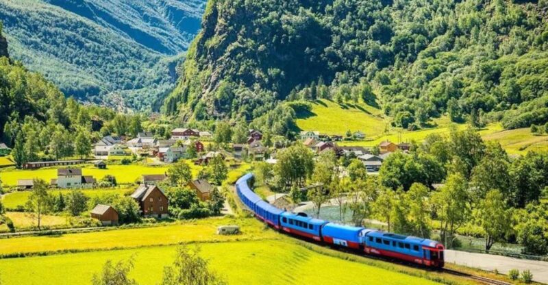 2days Tour to Hardanger and Flåm or Sognfjord Glacier Flexib - Key Points