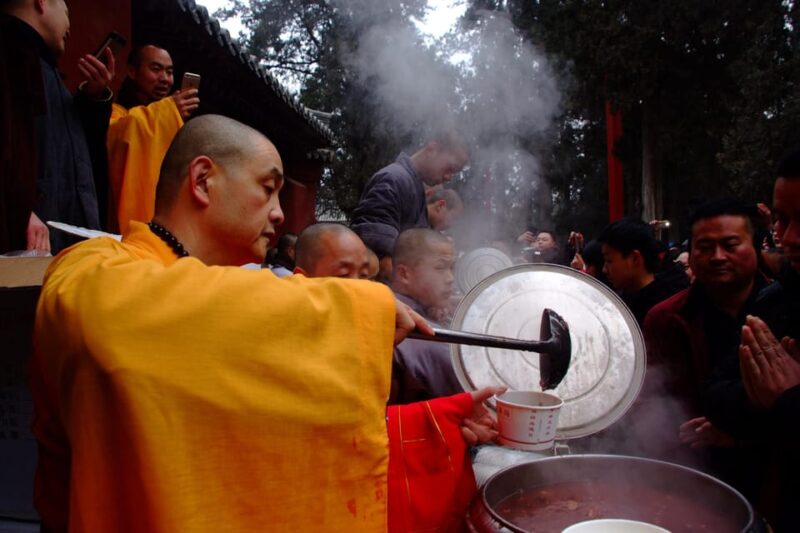 2days Xian Luoyang Shaolin Temple Tour by Bullet Trains - Explore Muslim Street