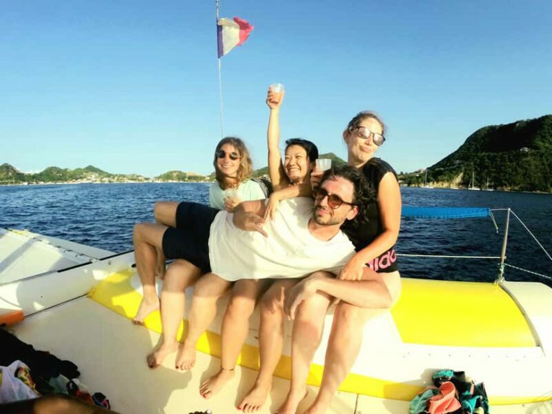 2h Sailing catamaran in La Baie des Saintes - FAQ