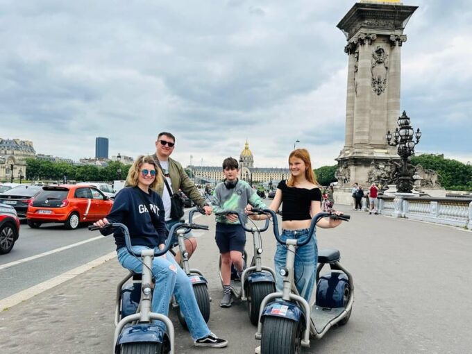 2H VIP Paris - Private City Highlights Fat Tire Tour - Iconic Landmarks