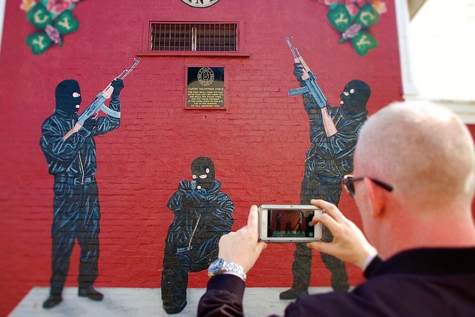 2hours Belfast'S Political War and Peace Private Taxi Tour - Highlights of the Tour