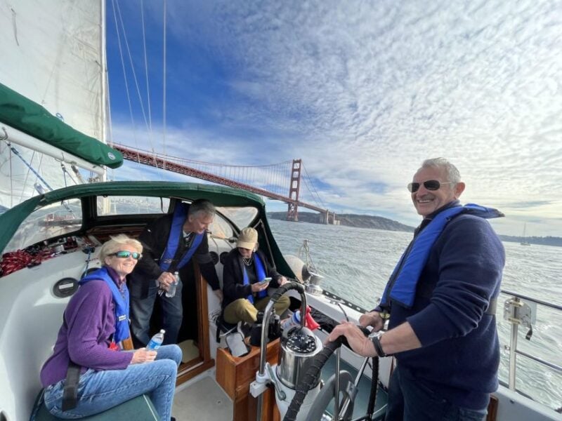 2hr PRIVATE Sailing Experience on San Francisco Bay 6 Guests - Key Points